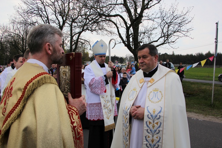 Powitanie ikony MB Częstochowskiej w Głogowcu