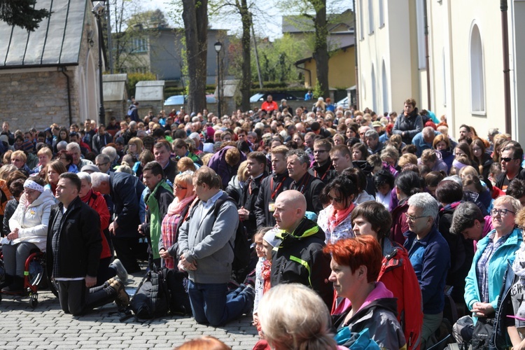 Msza św. na rozpoczęcie 5. pielgrzymki do Łagiewnik