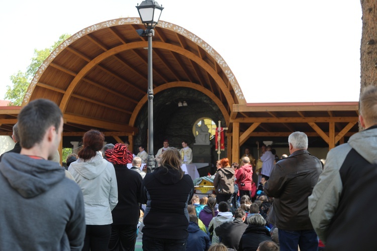 Msza św. na rozpoczęcie 5. pielgrzymki do Łagiewnik