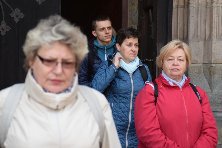 Pielgrzymka do Matki Bożej Dobrej Rady - start