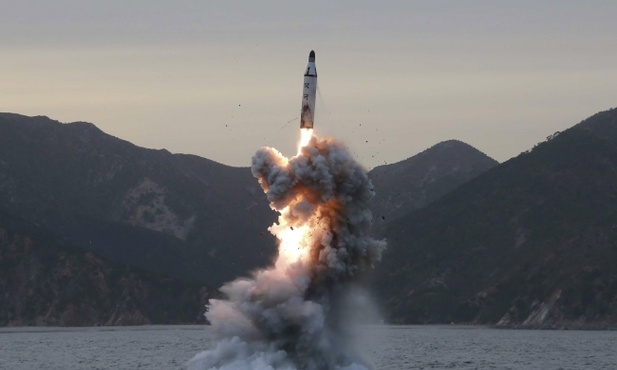 Korea Płn. sugeruje kontynuowanie testów nuklearnych