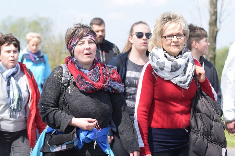 Pielgrzymka do Matki Bożej Dobrej Rady - Przystanek w Wirach