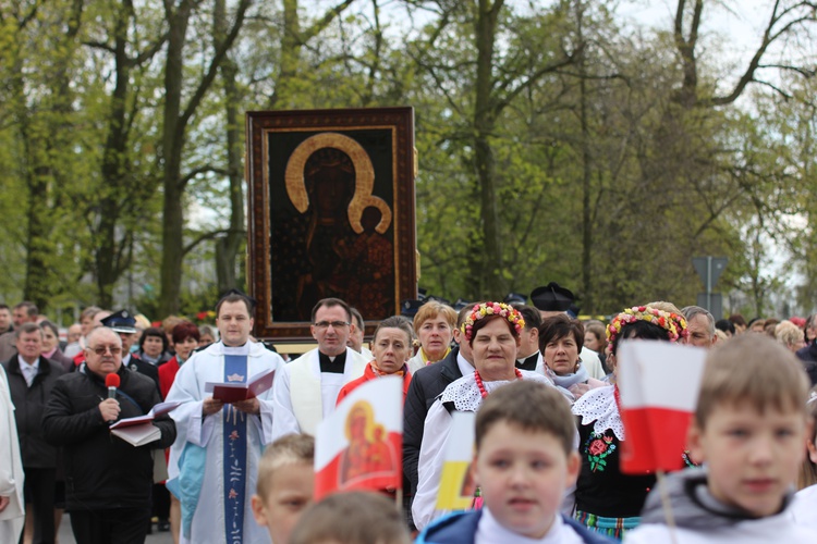 Powitanie ikony MB Częstochowskiej w Łaniętach