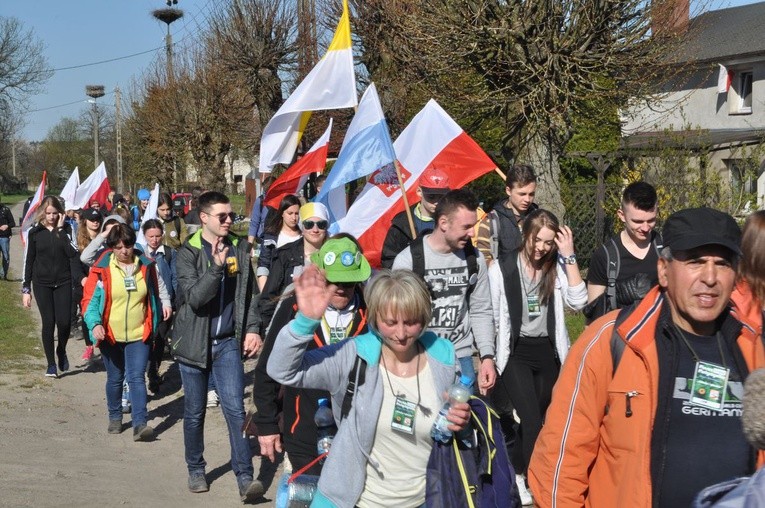 Pielgrzymka "Promienista" - dzień I - grupa ze Słupska