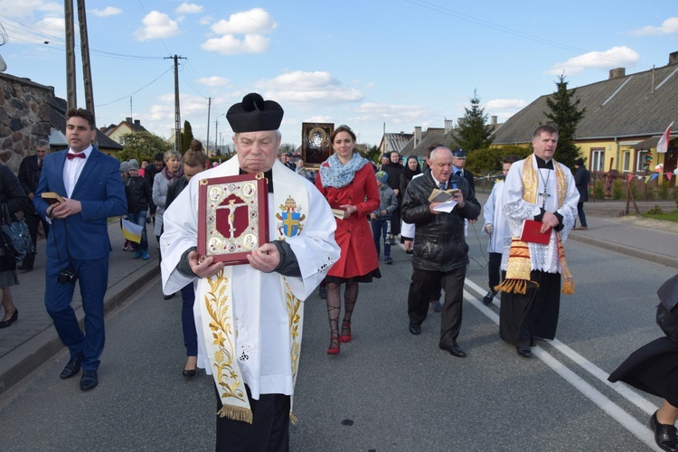 Powitanie ikony MB Częstochowskiej w Strzelcach