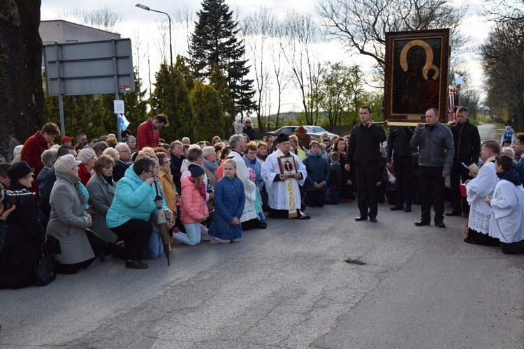 Powitanie ikony MB Częstochowskiej w Strzelcach