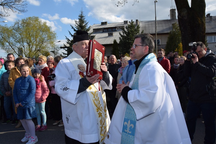 Powitanie ikony MB Częstochowskiej w Strzelcach