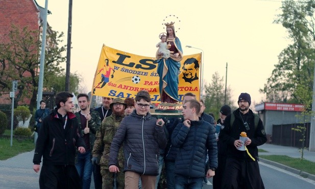 „Przybij piątkę!”