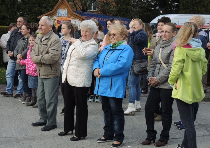 Nowa Wieś ugościła św. Maksymiliana i św. Brata Alberta 2017