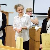 ▲	Od lewej: Ilona Smolka, Magdalena Pieknik- -Janiszewska i Karolina Kołek.