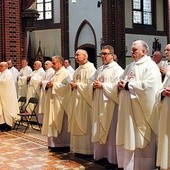 Uczestnicy rekolekcji podczas Mszy św. w katedrze gliwickiej.