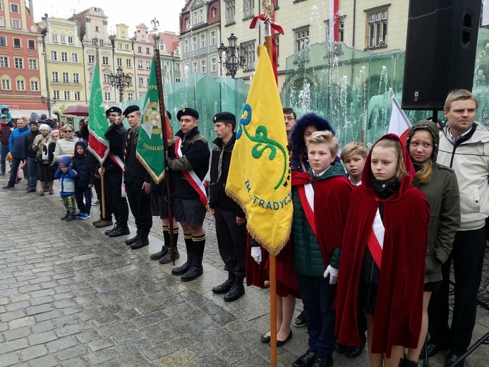 Dzień Flagi Rzeczpospolitej Polskiej we Wrocławiu