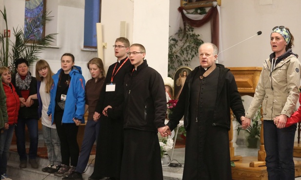 Wspólny Apel Jasnogórski w nideckim kościele