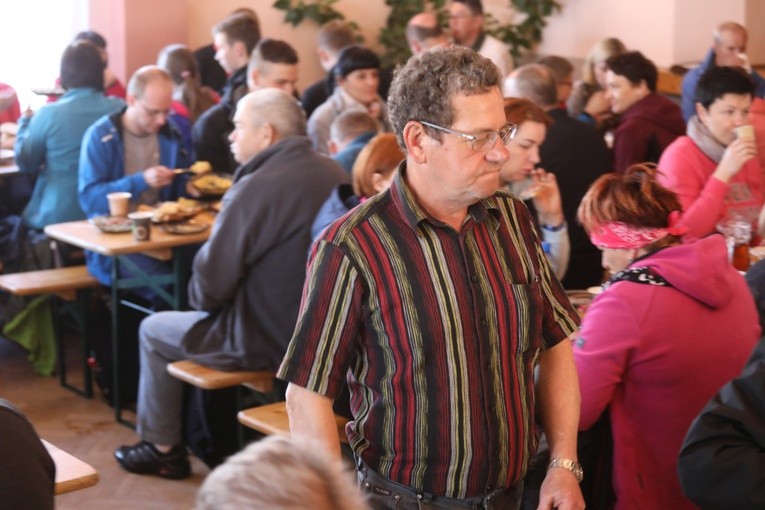 Pożegnalne śniadanie grupy bł. ks. Sopoćki w Nidku - 2017