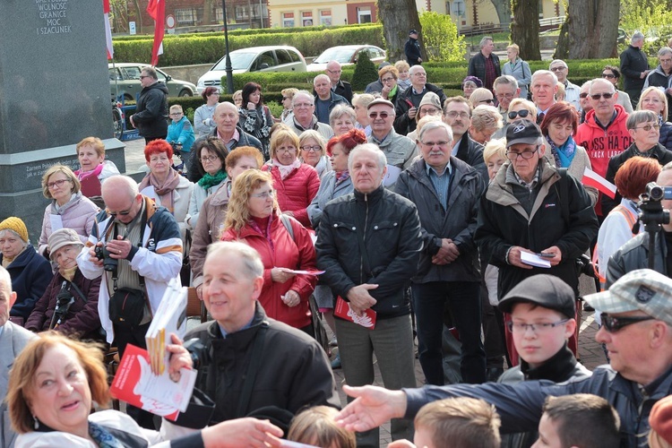 Koszalińskie śpiewanie pieśni patriotycznych