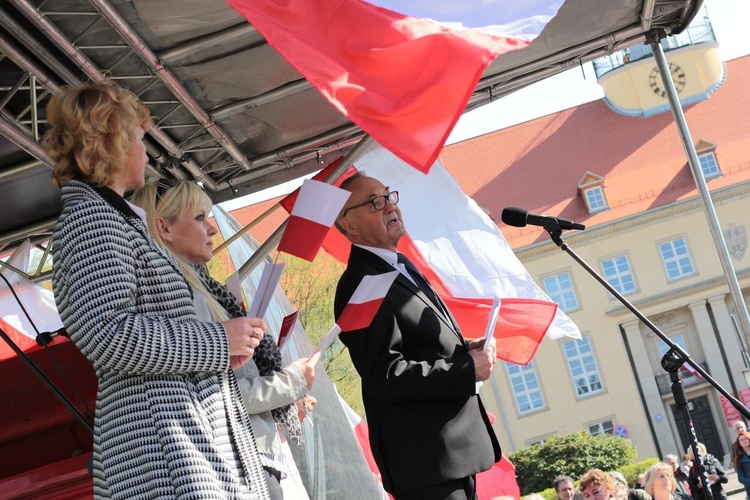 Koszalińskie śpiewanie pieśni patriotycznych