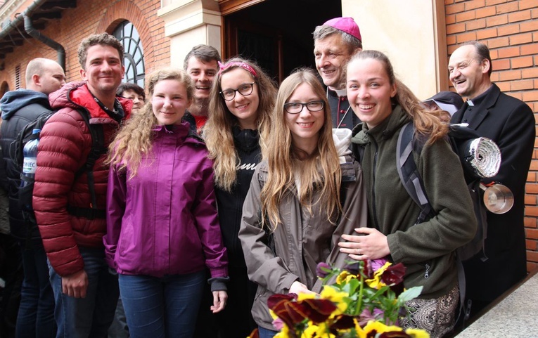 Pielgrzymi u św. Faustyny 2017