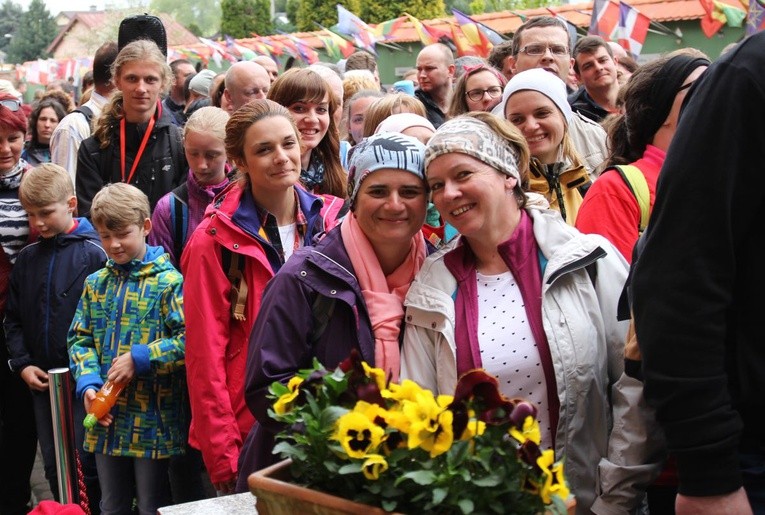 Pielgrzymi u św. Faustyny 2017