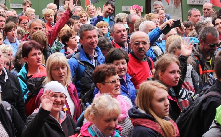 Pielgrzymi u św. Faustyny 2017