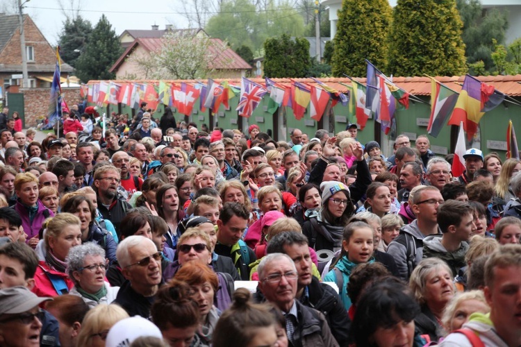 Pielgrzymi u św. Faustyny 2017