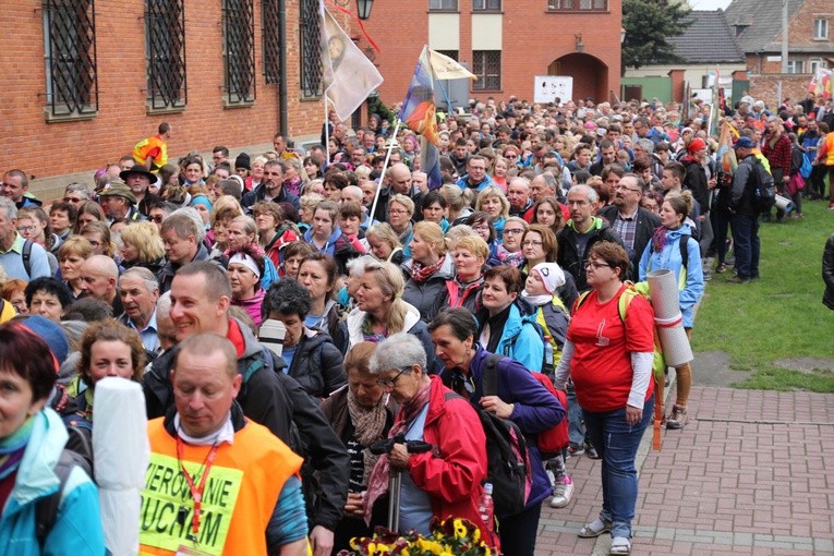 Pielgrzymi u św. Faustyny 2017