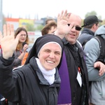5. pielgrzymka diecezjalna z Hałcnowa wkracza do Łagiewnik