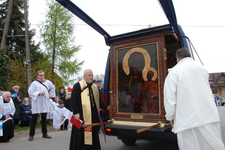 Powitanie ikony MB Częstochowskiej w Nowem