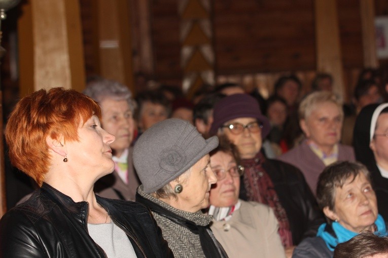Powitanie ikony MB Częstochowskiej w Nowem