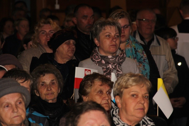 Powitanie ikony MB Częstochowskiej w Nowem