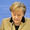 "Spiegel": Merkel wściekła na Junckera za przeciek z rozmowy z May