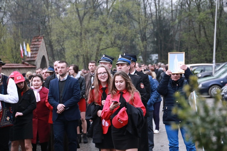 MB Fatimska nawiedza rodziny w Szyku