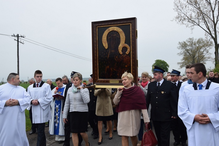 Powitanie ikony MB Częstochowskiej w Miłonicach