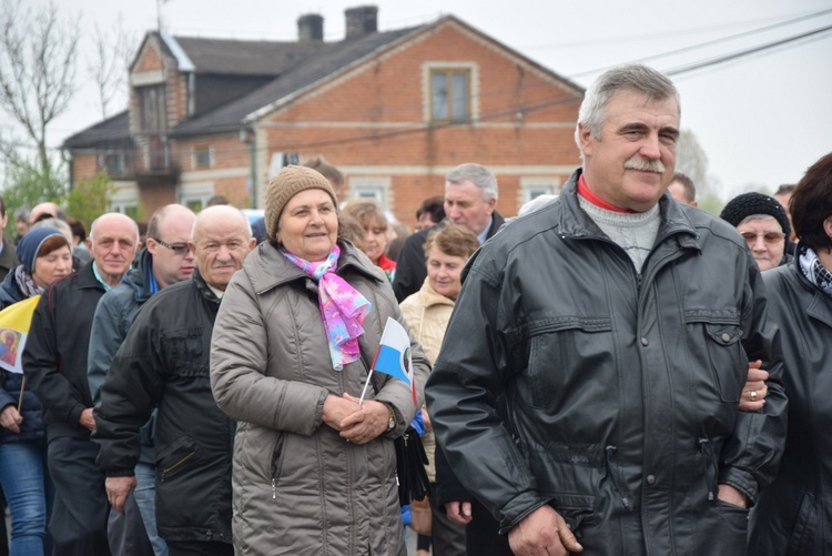 Powitanie ikony MB Częstochowskiej w Miłonicach