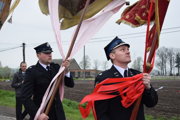 Powitanie ikony MB Częstochowskiej w Miłonicach