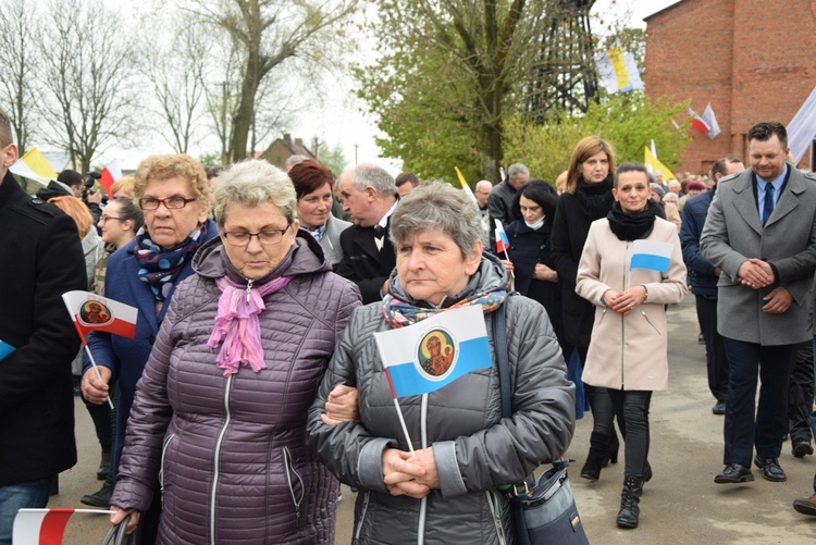 Powitanie ikony MB Częstochowskiej w Miłonicach