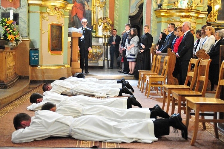 Zapraszamy na święcenia diakonatu. To niezwykłe przeżycie duchowe być uczestnikiem takiej liturgii