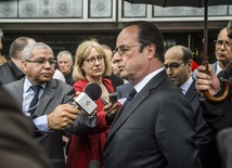 Hollande przeciw hakerom