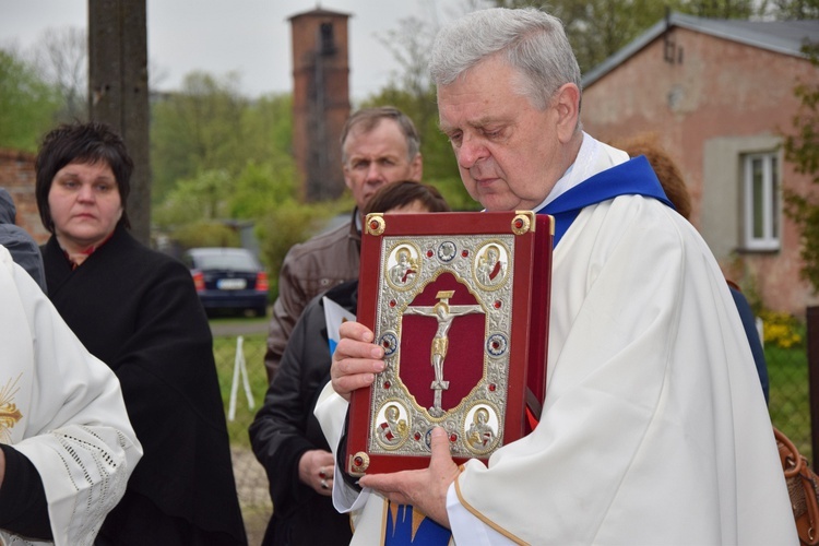 Powitanie ikony MB Częstochowskiej w Ostrowach