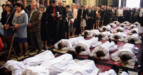 Słudzy Słowa i ołtarza