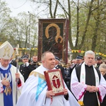 Powitanie ikony MB Częstochowskiej w Dąbrowicach