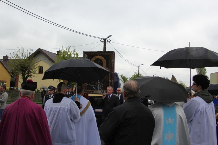 Powitanie ikony MB Częstochowskiej w Dąbrowicach