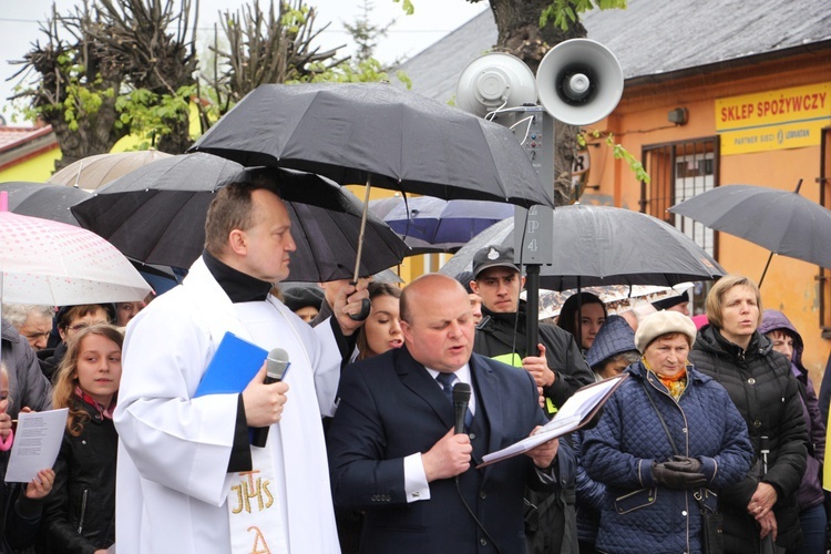 Powitanie ikony MB Częstochowskiej w Dąbrowicach