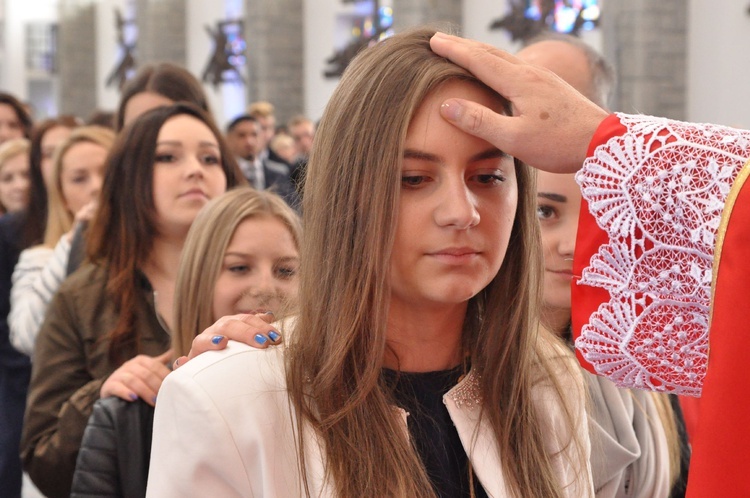 Bierzmowanie w Męcinie