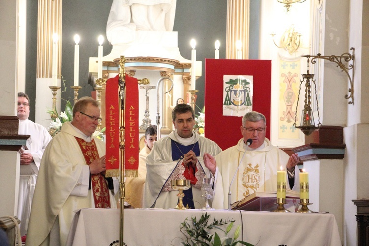 Powitanie ikony MB Częstochowskiej w Dzierzbicach