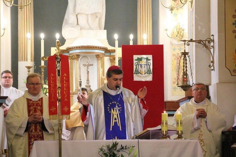 Powitanie ikony MB Częstochowskiej w Dzierzbicach