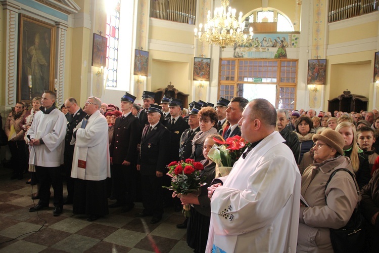 Powitanie ikony MB Częstochowskiej w Dzierzbicach