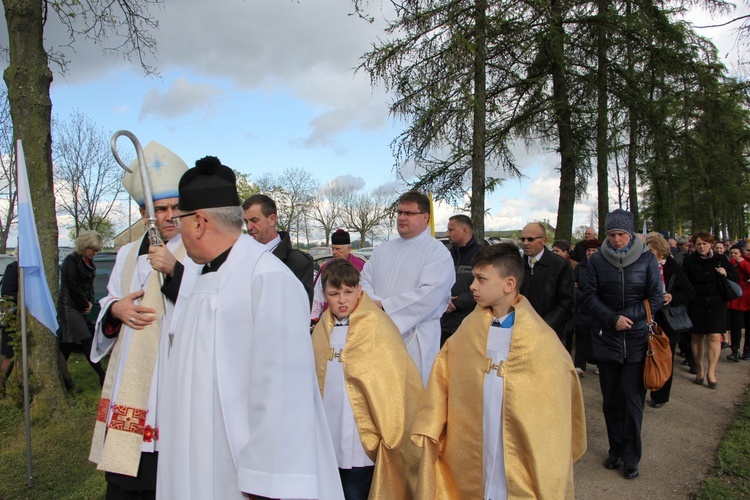 Powitanie ikony MB Częstochowskiej w Dzierzbicach