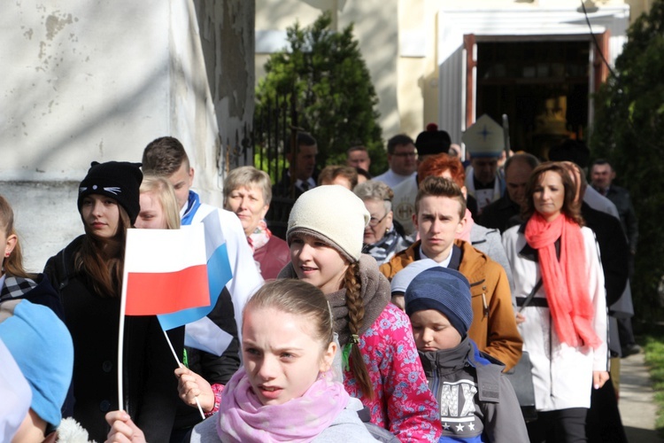 Powitanie ikony MB Częstochowskiej w Dzierzbicach