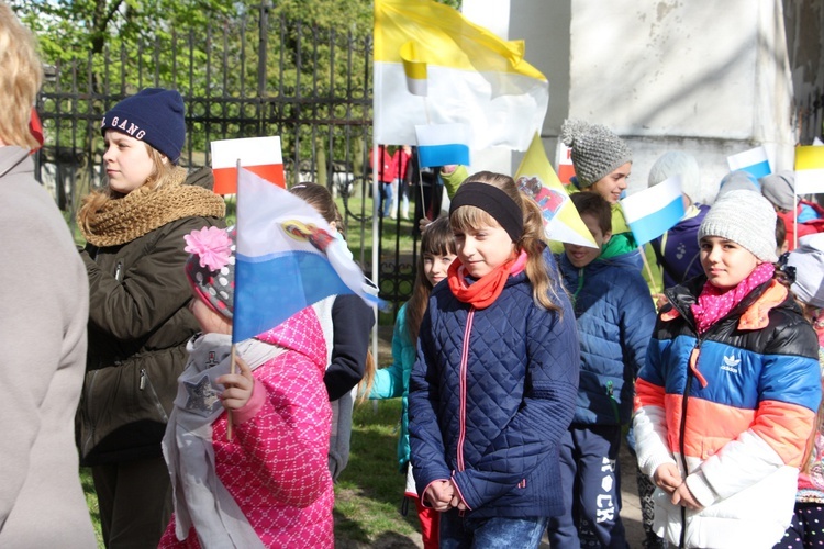 Powitanie ikony MB Częstochowskiej w Dzierzbicach