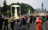 Deszczowa procesja
